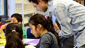 Bildung in Berlin ist vielfältig. Bild: Sozial-kulturelle Netzwerke casa e. V.; Foto: Gina Dau