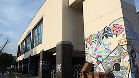 Das Zille-Haus in Moabit beherbergt Vereine und bietet Räume für die Nachbarschaft. (Bild: Gerald Backhaus)