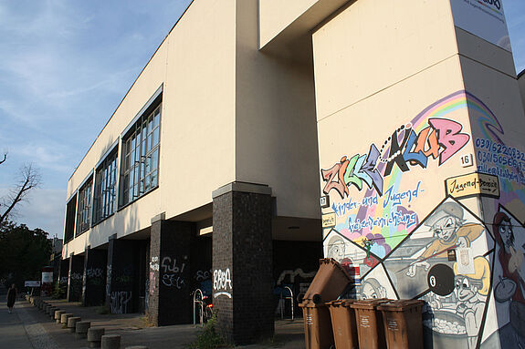 Das Zille-Haus in Moabit beherbergt Vereine und bietet Räume für die Nachbarschaft. (Bild: Gerald Backhaus)