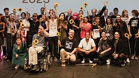 Die Prämierten des Berliner Präventionspreises 2023 erhielten die Auszeichnung in einem feierlichen Rahmen. (Bild: Ana Torres)