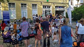 "Groß werden in Schöneberg" war das Motto des Bildungsfestes. Bild: Ute Großmann / QM 