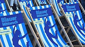 Konzertreihe „Blauer Mittwoch“: Jeden Mittwoch im August 2020 spielen Musikerinnen und Musiker kostenlose Konzerte in der Gropiusstadt. Quelle: Bezirksamt Neukölln Fachbereich Kultur