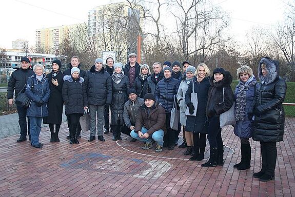 Ukrainische Gäste im Quartier Mehrower Allee Bild: Lukas Born, GIZ