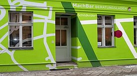Der Eingang zum Beratungsladen in der Putbusser Straße. Bild: Hensel