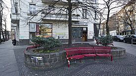 Der Platz unter der Linde. Foto: QM Flughafenstraße