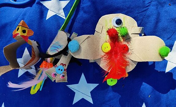 Bunte Alebrijes entstehen aus einfachen Materialien und regen die Fantasie der Kinder an. (Bild: QM Flughafenstraße)