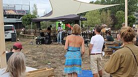 Ein vielseitiges Musikprogramm sorgte für gute Unterhaltung. Bild: QM Hellersdorfer Promenade