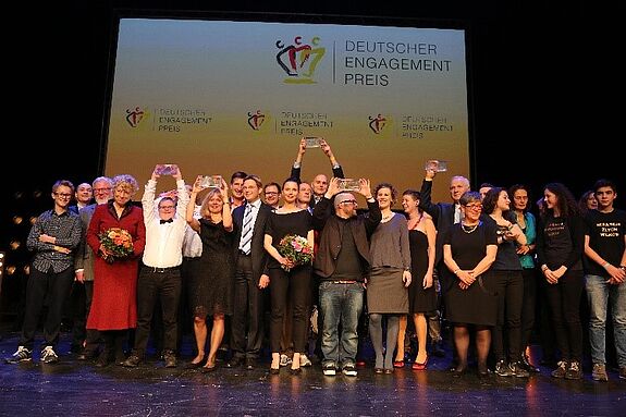 Die Sieger des Deutschen Engagementpreises aus dem Jahr 2015 Foto: Marc Darchinger