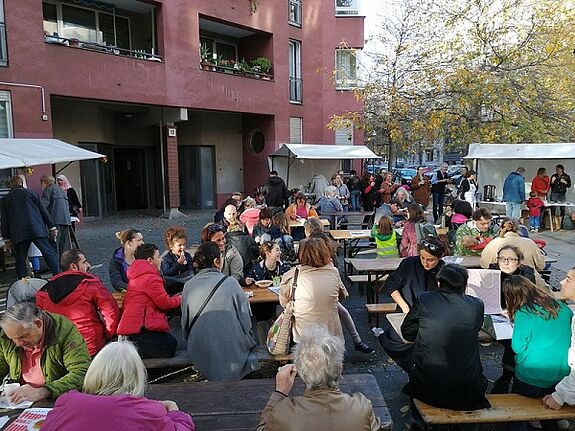 Das Suppenfestival war gut besucht, mehr als 340 Portionen Suppe wurde ausgeschenkt. Bild: Sherin Buchwald