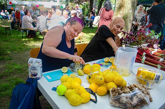 Gemeinsam besser Essen und kochen (Bild: Gabriele Senft)