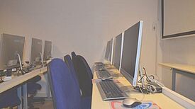 Blick in den Computertreff. Bild: Quartiersmanagement Rollbergsiedlung.