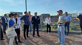 Die Teilnehmenden der Tagung erhielten bei zwei Rundgängen einen Überblick über die Förderlandschaft Berlins. (Bild: Senatsverwaltung für Stadtentwicklung, Bauen und Wohnen)