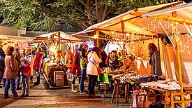 Der Adventsmarkt an der Zuflucht-Gemeinde in Spandau Bild: Ralf Salecker