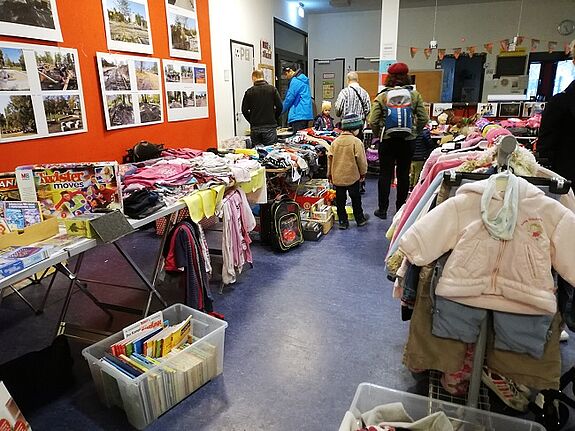 Nach der corona-bedingten Pause wird es mehr Stände auf dem „Weiterreich“-Flohmarkt geben. Bild: Andrej Schnell