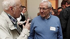 Lebhafte Diskussionen: Quartiersräte tauschen ihre Erfahrungen aus Bild: Broschüre 6. Quartiersrätekongress