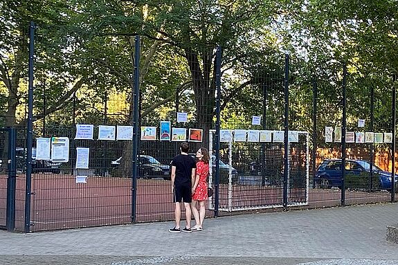 Die Bilder wurden in zwei Open-Air-Ausstellungen präsentiert. Bild: QM FF