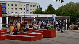 Der Platz im Blumenpavillon soll verschönert werden. Bild: QM Boulevard Kastanienallee