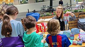 Für alle, die ihre Stempelkarte erfolgreich füllten, gab es am Ende tolle Preise. (Bild: Birgit Leiß/Webredaktion)