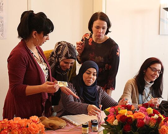 Der kreative Weltfrauentag im Quartiersmanagementbüro am Mehringplatz. Foto: QM Mehringplatz