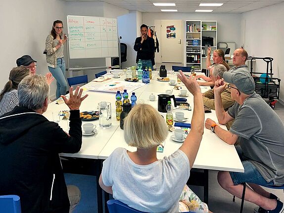 Am 8. Juni 2022 stimmte die Aktionsfonds-Jury über Aktionsfonds-Anträge für 2022 ab. (Bild: QM Alte Hellersdorfer Straße)