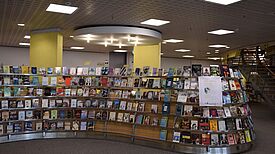 Die Workshops finden in der Stadtbibliothek Neukölln an der Karl-Marx-Straße 66 statt. (Bild: QM Glasower Straße)