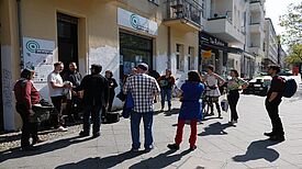 Zum ersten Mal trafen sich die teilnehmenden Quartiersmanagerinnen und -manager „live“. (Bild: QM Badstraße)