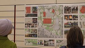 Ein Basketballplatz, eine Rollstrecke, eine Tribüne sowie Picknick- und Sitzgelegenheiten – jede Menge Ideen für die Gestaltung des Außengeländes des KiJuZ Lessinghöhe in Berlin-Neukölln. (Bild: H. Heiland)