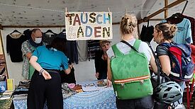 Auch wenn es regnete, war das Donaukiezfest 2021 gut besucht. Foto: Birgit Leiß