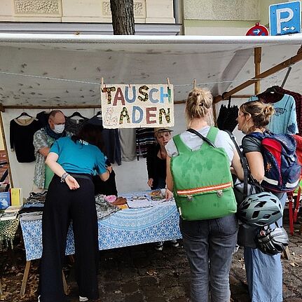 Auch wenn es regnete, war das Donaukiezfest 2021 gut besucht. Foto: Birgit Leiß