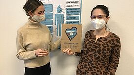 Im QM Moabit-Ost startet atip:tap e.V. eine Bewegung unter dem Motto „Leitungswasser-Liebe“ #leitungswasserliebe. (Bild: QM Moabit-Ost)