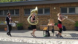 Im VIKI-Haus wurde das QM Brunnenviertel-Ackerstraße mit Musik und großem Buffet feierlich verabschiedet. Bild: Julia Schonlau & QM Brunnenviertel-Ackerstraße