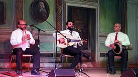 Eine der drei Gitarrengruppen im Olof-Palme Zentrum Foto: Dominique Hensel, QM Brunnenviertel-Ackerstraße
