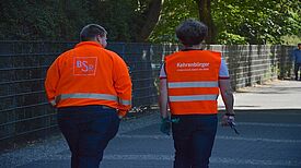 Die „Kehrenbürgerinnen“ und „Kehrenbürger“ brachten ihren Kiez rund um die Heerstraße auf Vordermann. Foto: QM Heerstraße