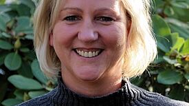 Elke Duda, Vorstandsvorsitzende des TSV Berlin-Wittenau 1896 e.V., startet mit einem neuen Projekt „Fit im Quartier“.  (Bild: QM Titiseestraße) 