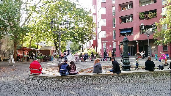Auch am Brunnen in der Pritzwalker Straße konnten sich hungrige Besucherinnen und Besucher mit Suppe versorgen. (Bild: Agentur SmArt GbR)