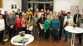 Zu der Veranstaltung waren neben den Mitgliedern des Quartiersrats und der Aktionsfondjury auch Interessierte und Aktive aus dem Kiez eingeladen. (Bild: Jens Sethmann)