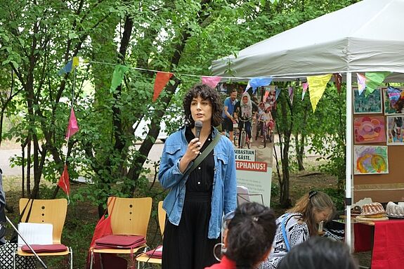 Eileen Lampert hat vor zweieinhalb Jahren die Koordination des Nachbarschaftstreffs übernommen. (Bild: H. Heiland / Stephanus-Stiftung)