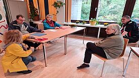 Im Nachbarschaftstreff „mittendrin“ werden die Mediatorinnen und Mediatoren ausgebildet. (Bild: QM High-Deck-Siedlung/Sonnenallee Süd W+P GmbH)