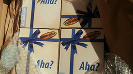 Die Veröffentlichung der Schreibgruppe „Wortfinder“ trägt den Titel „Aha?“. Bild: QM Auguste-Viktoria-Allee.