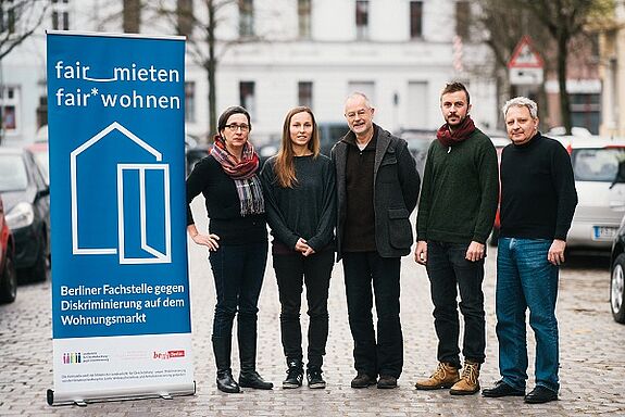 Das Team der Berliner Fachstelle gegen Diskriminierung auf dem Wohnungsmarkt.  Foto: Marco Heßdörfer