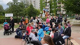 Bewohnerinnen und Bewohner im Kosmosviertel. Foto: QM Kosmosviertel