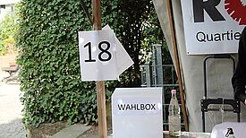 Wahlbox am Stand des QM Rollbergsiedlung. Bild: QM Rollbergsiedlung