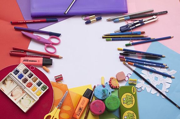 Auf über 20 Veranstaltungen können sich Kinder künstlerisch austoben. (Bild: Pixabay/Pexels)