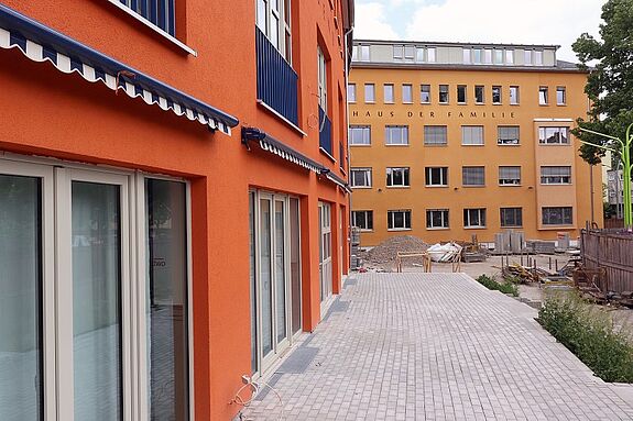 Am Komplex Nauener Platz wird ebenfalls gebaut. (Bild: Andrei Schnell)