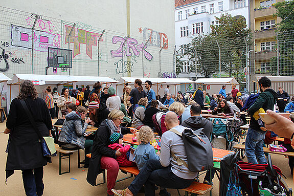 Reger Andrang beim Suppenfest in Neukölln. Bild: QM Ganghoferstraße 