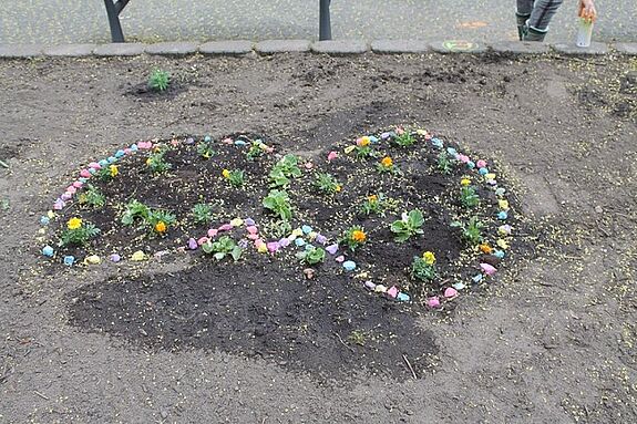 Das Schmetterlingsbeet für die summenden Nachbarschaftsmitglieder. (Foto: stadt.menschen.berlin)