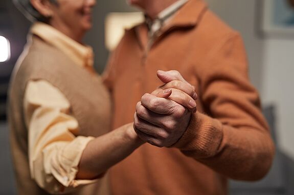 Tanzen in guter Gesellschaft – die Tanzparty war ein voller Erfolg. (Bild: Pexels / Marcus Aurelius)