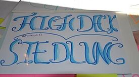 Schülerinnen und Schüler gestalten ihre ideale High-Deck-Siedlung Bild: QM High-Deck-Siedlung 