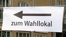 Im Bezirk Mitte öffnen rund 20 Wahllokale zu einer symbolischen Wahl. Bild: Andrei Schnell 