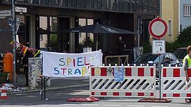 Seit Mai 2020 wird jeden Sonntag ein Teil der Wassertorstraße zur Spielstraße. Bild: QM Wassertorplatz